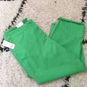 🍀Crown & Ivy Capri Pants🍀